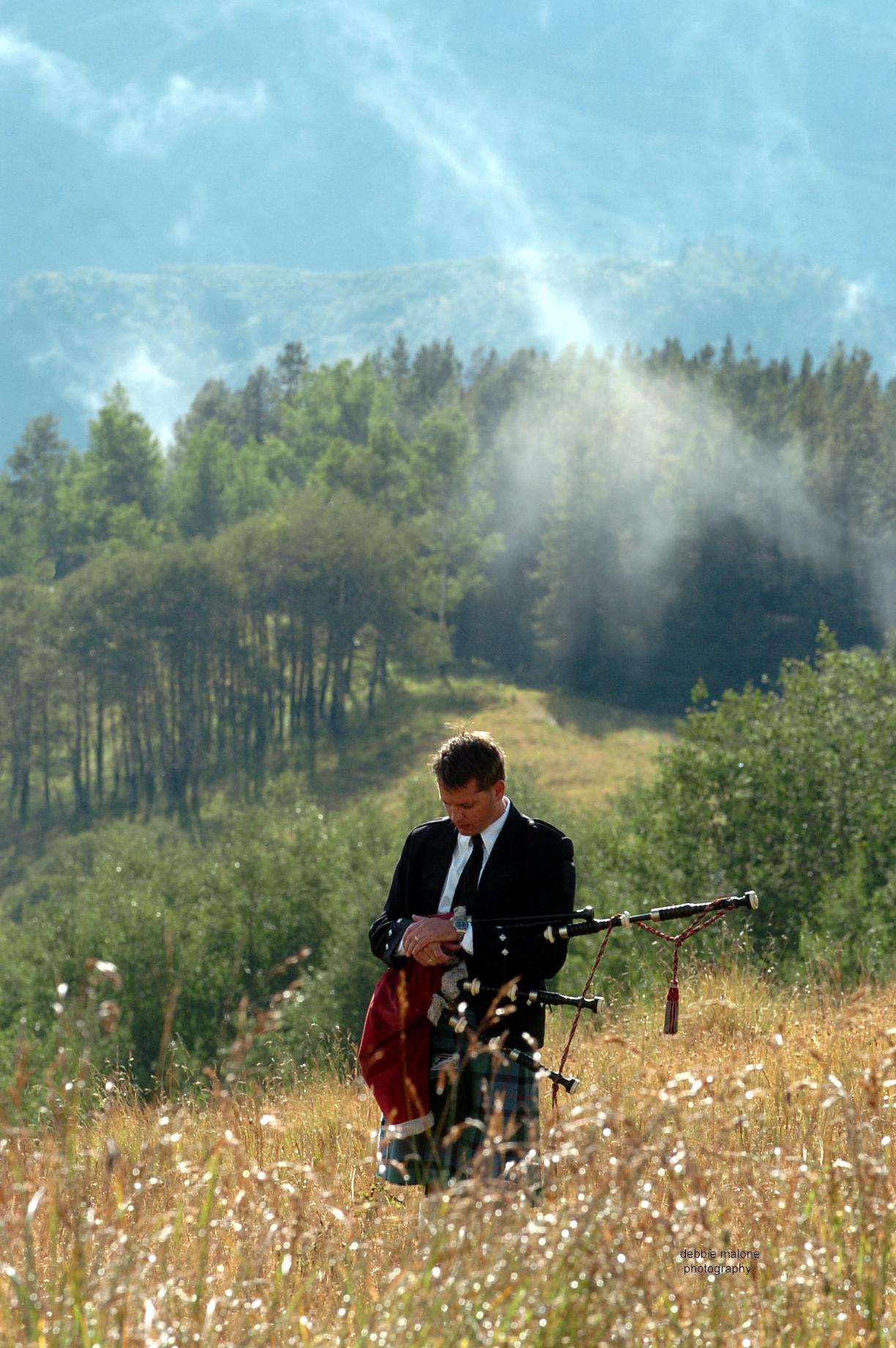 Colorado funeral bagpiper Michael Lancaster, photo by Debbie Malone